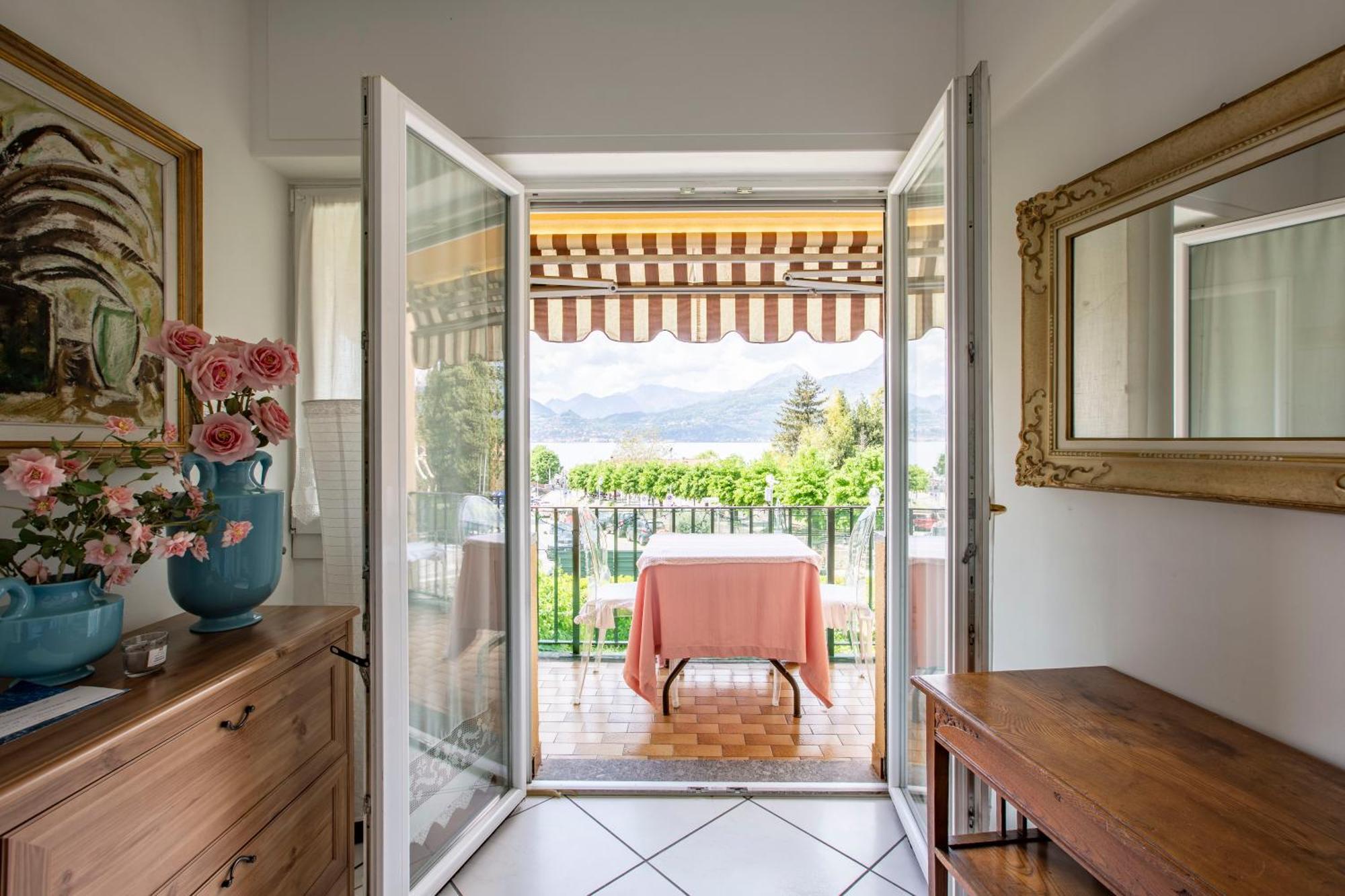 Tosca House 2 Bed & Breakfast Varenna Exterior photo